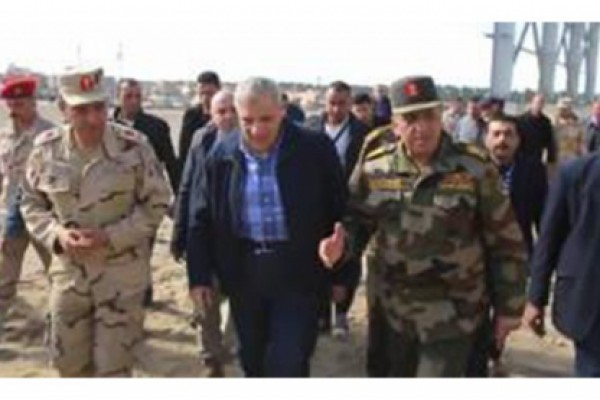 زيارة اللواء/ كامل الوزير و المهندس/ ابراهيم محلب لارض المشروع